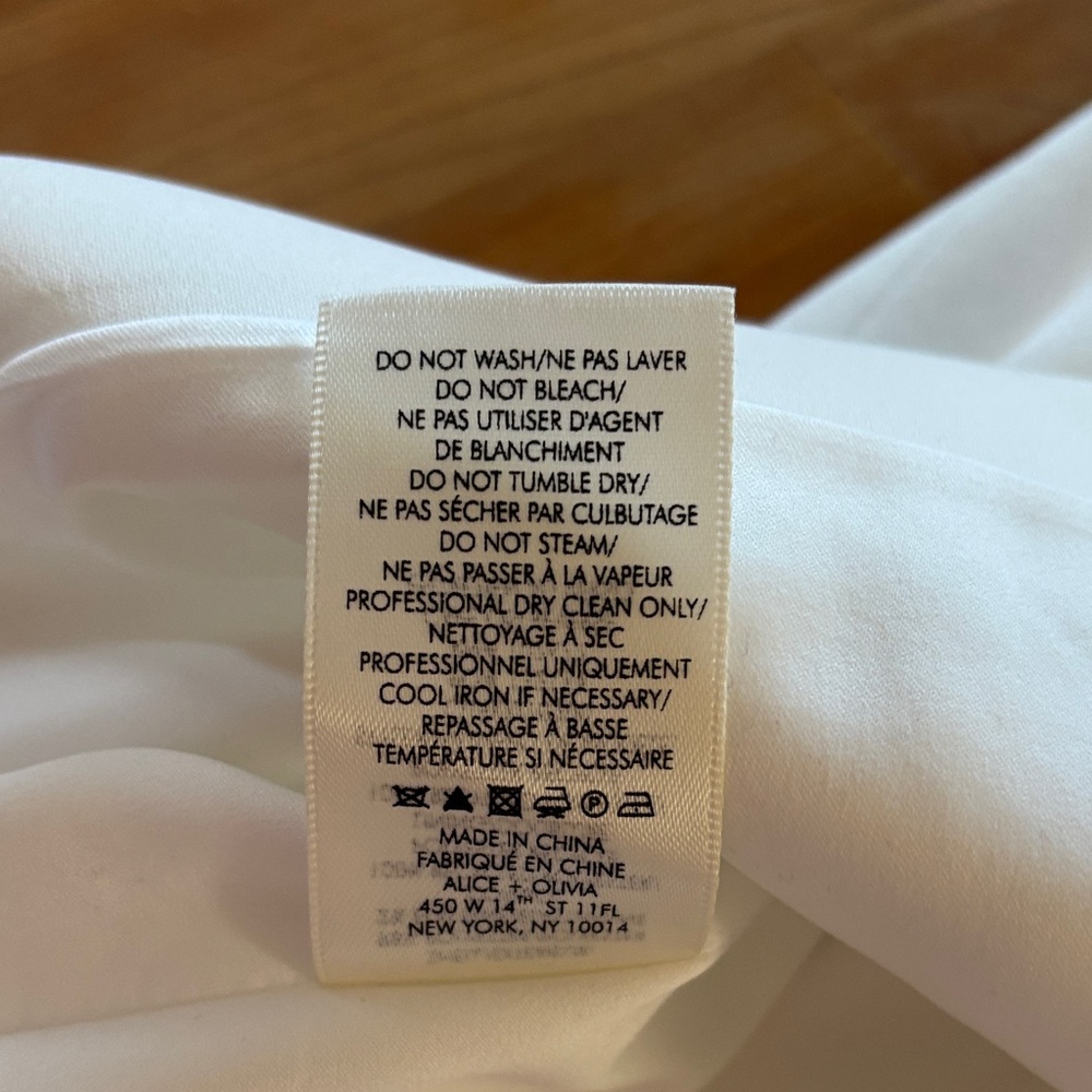 Alice + Olivia Classic White Blazer - Picture 9 of 9